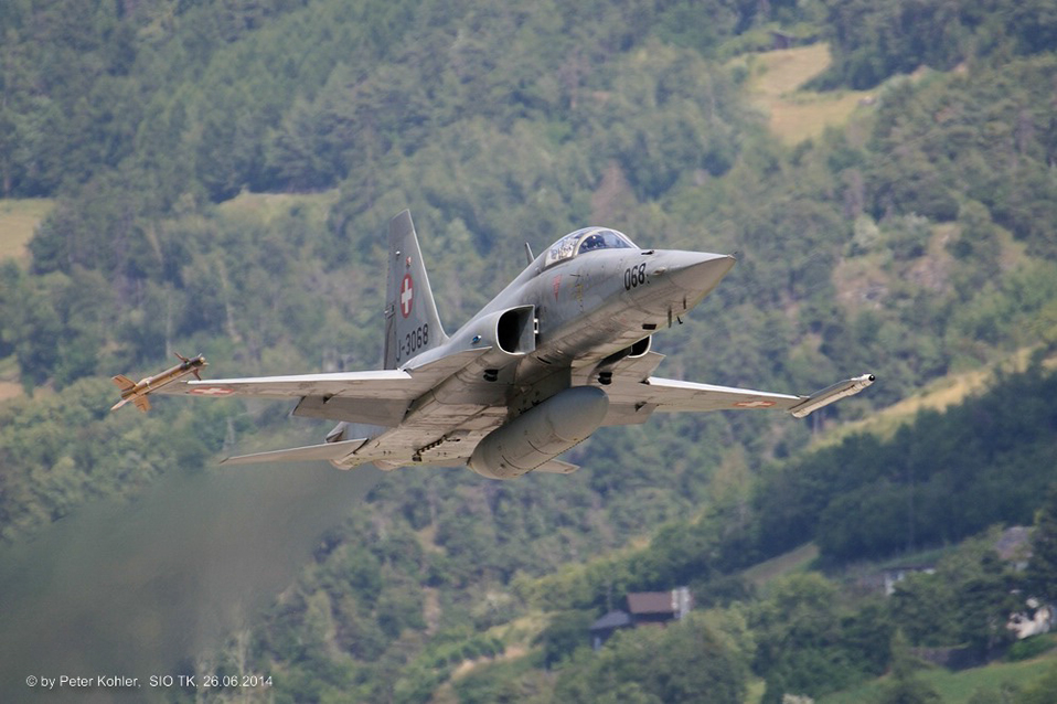 %_tempFileNamecomp_140626_SIO_TK_Tiger%20780--%